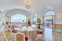 Grand Hotel Excelsior Vittoria - breakfast