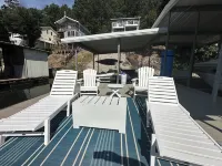 Eagles Nest - 3 Bedroom home with private dock - no wake cove - 4-Star