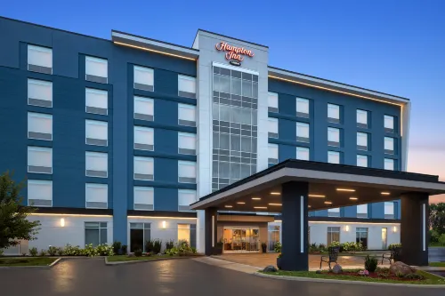 Hampton Inn by Hilton Kingston - 3 tähden