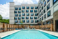 Hampton Inn & Suites by Hilton Raleigh Midtown - Swimmingpools