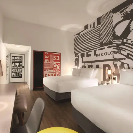Radisson Red Minneapolis Downtown