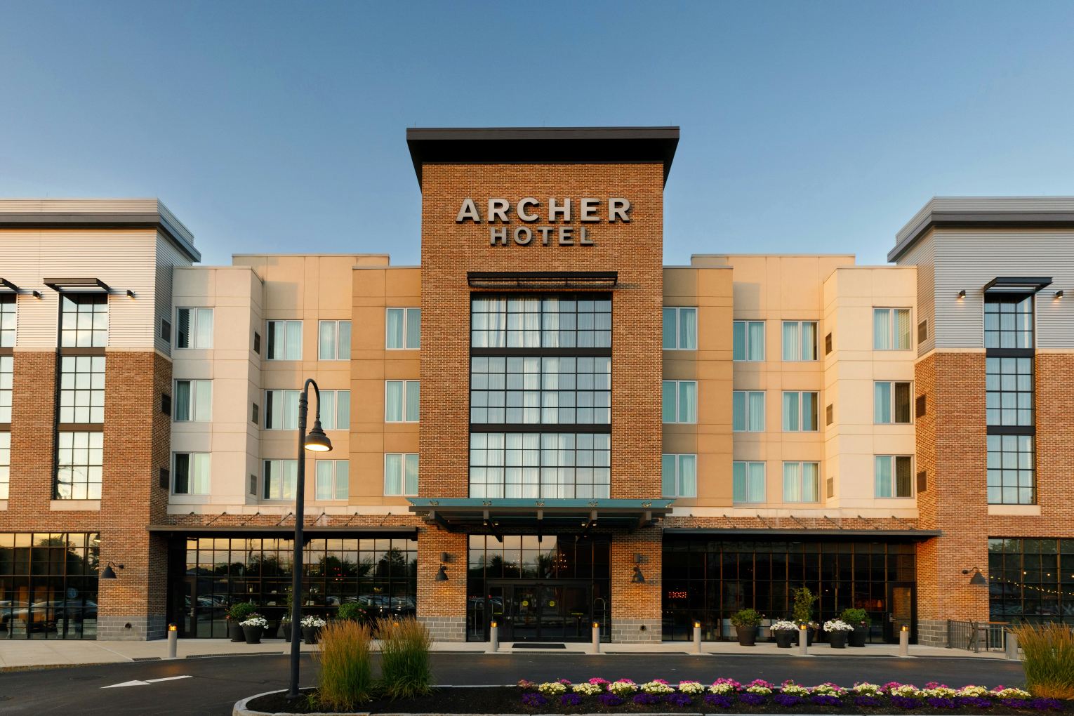 Archer Hotel Boston/Burlington