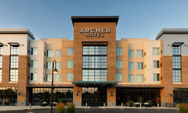 Archer Hotel Boston/Burlington