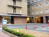 Toyoko Inn Takasaki Eki Nishi Guchi No 2 - parking