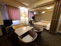 Highness Hotel Kurume - โรงแรมราคาถูก
