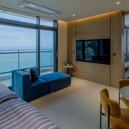 Saint The Suite