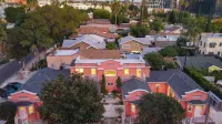 The Gower Street Bungalows by AvantStay - Bungalows