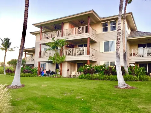 Luxury accommodations, discounted golf and beautiful sunsets year round. - 3 stelle