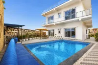 ELIVAAS JP Farm Stay 5BHK Villa With Bar - Private Pool