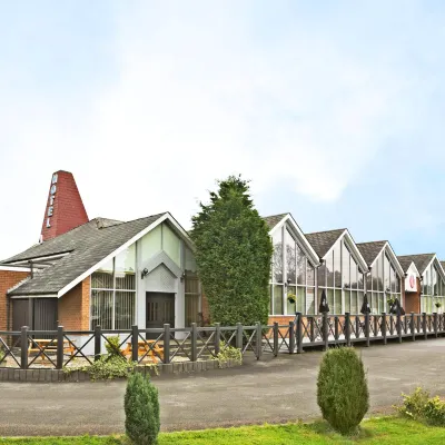Holiday Inn LEICESTER - WIGSTON by IHG Отели рядом с достопримечательностью «Улица Белгрейв-роуд»