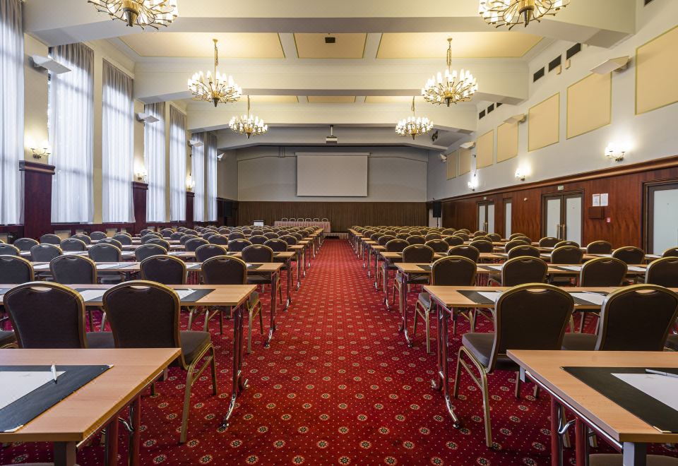 3. 호텔 인터내셔널..