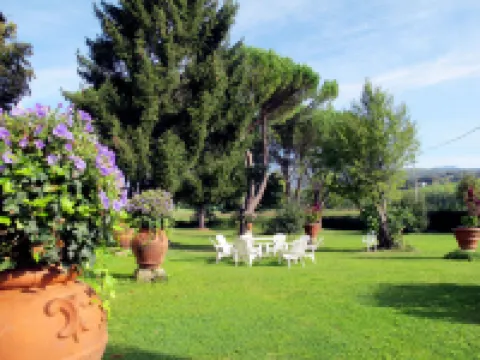 Laura ポッピのホテル