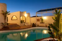 Terrazas del Mar. Villa on the Beach Sea Terrace Wifi Free Golf Ecological House - مسبح