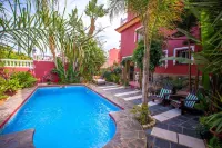 Luxurious Majestic Villa with Pool by the Beach