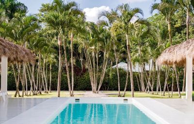 Outdoor Swimming Pool