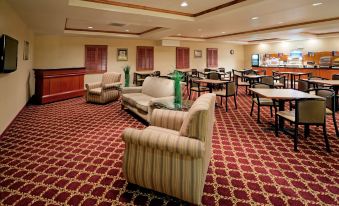 Holiday Inn Express Syracuse-Fairgrounds