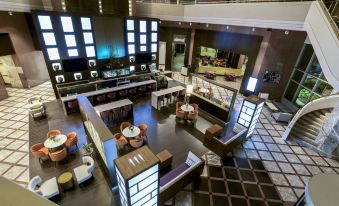6. Hilton T..