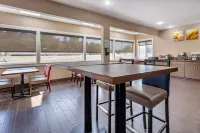 Comfort Inn & Suites Kelso - Longview Hotels in Kelso