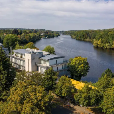 Seminaris Sunday Hotel Potsdam Babelsber Hotels near Schloss Cecilienhof
