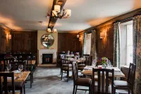 The White Hart, Overton Hotels in Oakley