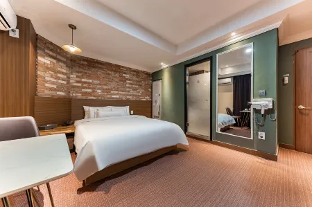 Asan Hotel Am Отели рядом с достопримечательностью «Университет Сонмун»