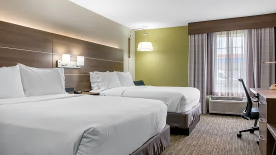 Holiday Inn Express & Suites Harrison