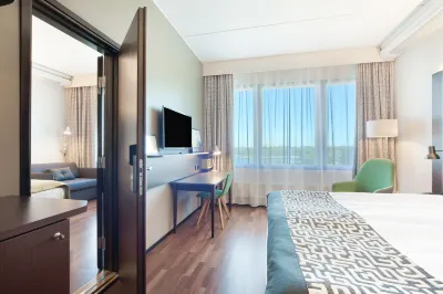 Holiday Inn Helsinki - West Ruoholahti Hotels near Winter world