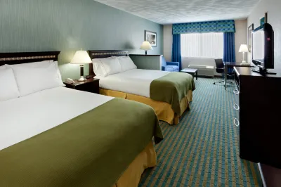 Holiday Inn Express & Suites Smithfield - Providence Hôtels à : Lincoln