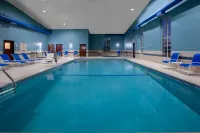 Holiday Inn Express & Suites WOODHAVEN by IHG