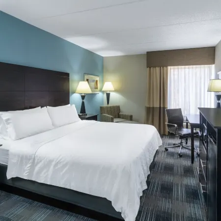 Holiday Inn Express FORSYTH by IHG