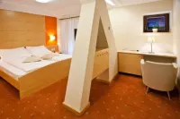 Vila Podvin Hotels near Lokalna trgovina 18sedem3, Radovljica, Doza domač´ga d.o.o
