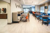 Comfort Suites Gainesville Near University - Breakfast