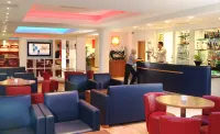 Travelodge Milton Keynes the Hub Hotel فنادق في ميلتون كينيز