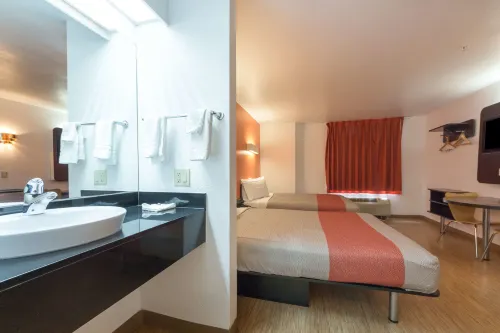 Motel 6-Dallas, TX - Northeast Hotels in Garland