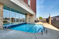Drury Inn & Suites Findlay - Pools