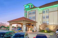 La Quinta Inn & Suites by Wyndham Oklahoma City - Moore