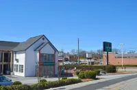 Jameson Inn Winder Hotels near Barrow County Museum