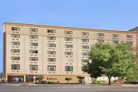 Ramada by Wyndham East Orange Các khách sạn ở Montclair