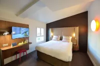 Campanile Paris - Clichy Centre Hotels in Clichy