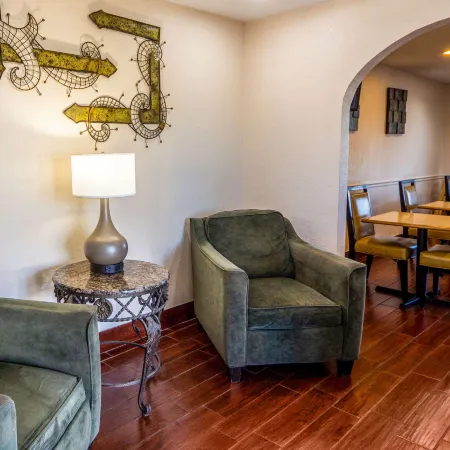 Econo Lodge Meridian South