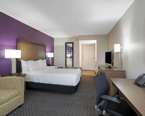 La Quinta Inn & Suites by Wyndham Rancho Cordova Sacramento Hotels in Sacramento County