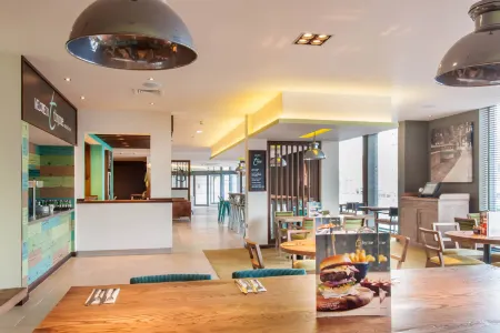 Luton Town Centre Отели в г. Латон