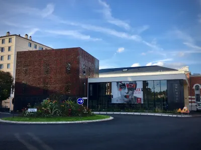 Ibis Styles Dreux Centre Gare Hôtels à proximité de : Circuit de l'Ouest Parisien