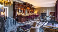 Aldwark Manor Estate Hotels in Боробридж