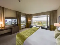 Van der Valk Hotel Düsseldorf Hotels near Lichtenbroich