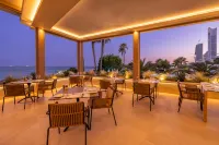 Crowne Plaza LIMASSOL by IHG - breakfast