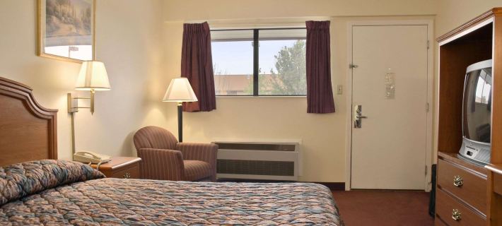 Days Inn by Wyndham Plainfield Hotels in Hendricks County