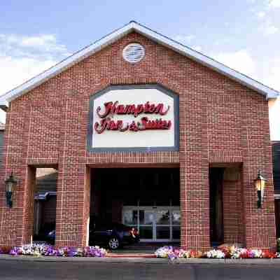 Hampton Inn & Suites Bethlehem Hotel Exterior