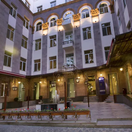 Central Hotel Yerevan