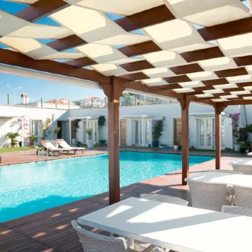 Cesme Marina Konukevi